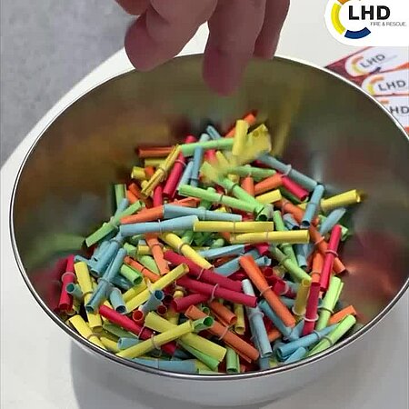 Das war die Interschutz 2022 🚒🚨
Wir haben die 6 Messetage noch mal Revue passieren lassen und einige Momentaufnahmen für euch zusammen gefasst. ⬆️
Wir sind froh, Teil der INTERSCHUTZ gewesen zu sein! 👍🏻 
#interschutz2022 #interschutz 
#teamlhd #lhdfire
#feuerwehr #schutzausrüstung 
#workhardwithstyle