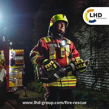 Jetzt auch auf den Rescue Days: 
Unsere Kombi aus Design, Allwetter-Schutz und praktischen Features -
unseren TH Pro Schutzanzug für technische Hilfeleistung findet ihr an den Weber Rescue Instructors sowie bei uns am Stand auch in verschiedenen Farbkombis. 
#thpro #lhdfire #technischehilfeleistung