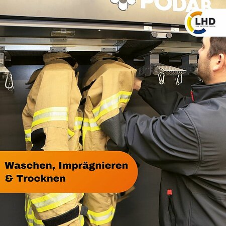 Fachmännische Reinigung der Schutzkleidung vernichtet krebserregende Substanzen - und sorgt zudem für einen längeren Produktlebenszyklus. Durch den Einsatz einer speziellen Sprühimprägnierung, die nur den Oberstoff erfasst, wird die Funktion der Membran nicht beeinflusst. Die Trocknung erfolgt hängend in speziellen Trockenschränken.
............
#lhdcare #lhdfire #psa #schutzausrüstung #service #reinigung