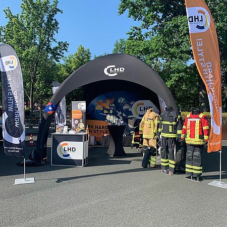Die @interschutz_hannover Community Days haben die Türen geöffnet. Wir freuen uns auf zwei heiße aber interessante Tage! 
#interschutz #firefiteurope #teamlhd #lhdfire #workhardwithstyle