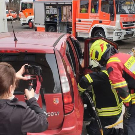 Ein spannender Tag bei der #feuerwehrwesseling ist vorbei. Wir freuen uns auf das Ergebnis und danken ALLEN Helfern, egal ob Model oder Einsatzkraft, die vor Ort mit angepackt hat... ???????????????? 
Das #teamlhd sagt DANKE und informiert euch alle sofort, sobald das neue Bild- & Videomaterial fertig ist!  
#workhardwithstyle #lhdfire #lhdthpro