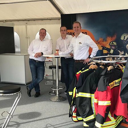 In wenigen Minuten öffnen sich die Türen der Rettmobil!
Bei bestem Wetter begrüßen wir euch sehr gerne persönlich vor Ort, im Freigelände am Stand F35 (direkt am Restaurant und Biergarten, vor Halle M).
Wir freuen uns auf euch! 👍🏻
#rettmobil #messefulda #teamlhd #fireandrescue