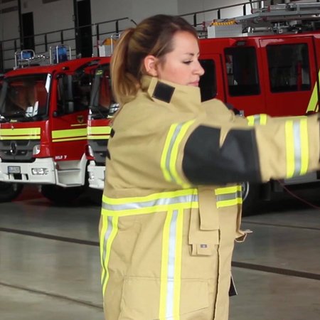 Das LHD E-Learning Portal:
Wir zeigen, worauf es bei der Auswahl der Größe der PSA ankommt. 
Die wichtigsten Infos im Umgang mit Persönlicher Schutzausrüstung jetzt in einem Portal zusammengestellt.
Jetzt informieren: www.lhd-group.com/kontakt