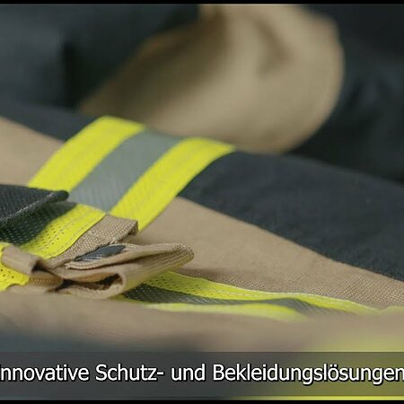 Von einer modernen Schutzkleidung wird neben zertifizierten Schutzeigenschaften heutzutage auch ein hoher Tragekomfort durch Ergonomie, Design und Funktionalität erwartet. Des Weiteren sollte sie, wirtschaftlich und nachhaltig sein, das heißt hohe Qualität und gute Pflegeeigenschaften zusichern. Die heutige LHD Group Deutschland GmbH bietet seit fast mehr als 20 Jahren professionelle Berufs- & Schutzbekleidung für anspruchsvolle Jobs an. Mit Hauptsitz in Wesseling entwickeln weltweit über 160 Mitarbeiter regelmäßig moderne Ausstattungen mit innovativer Funktionalität und hoher Qualität. 

Produktion: LHD Group Deutschland GmbH (in Zusammenarbeit mit TBD Media Group)
Musik: Audeeyah.com - Unique